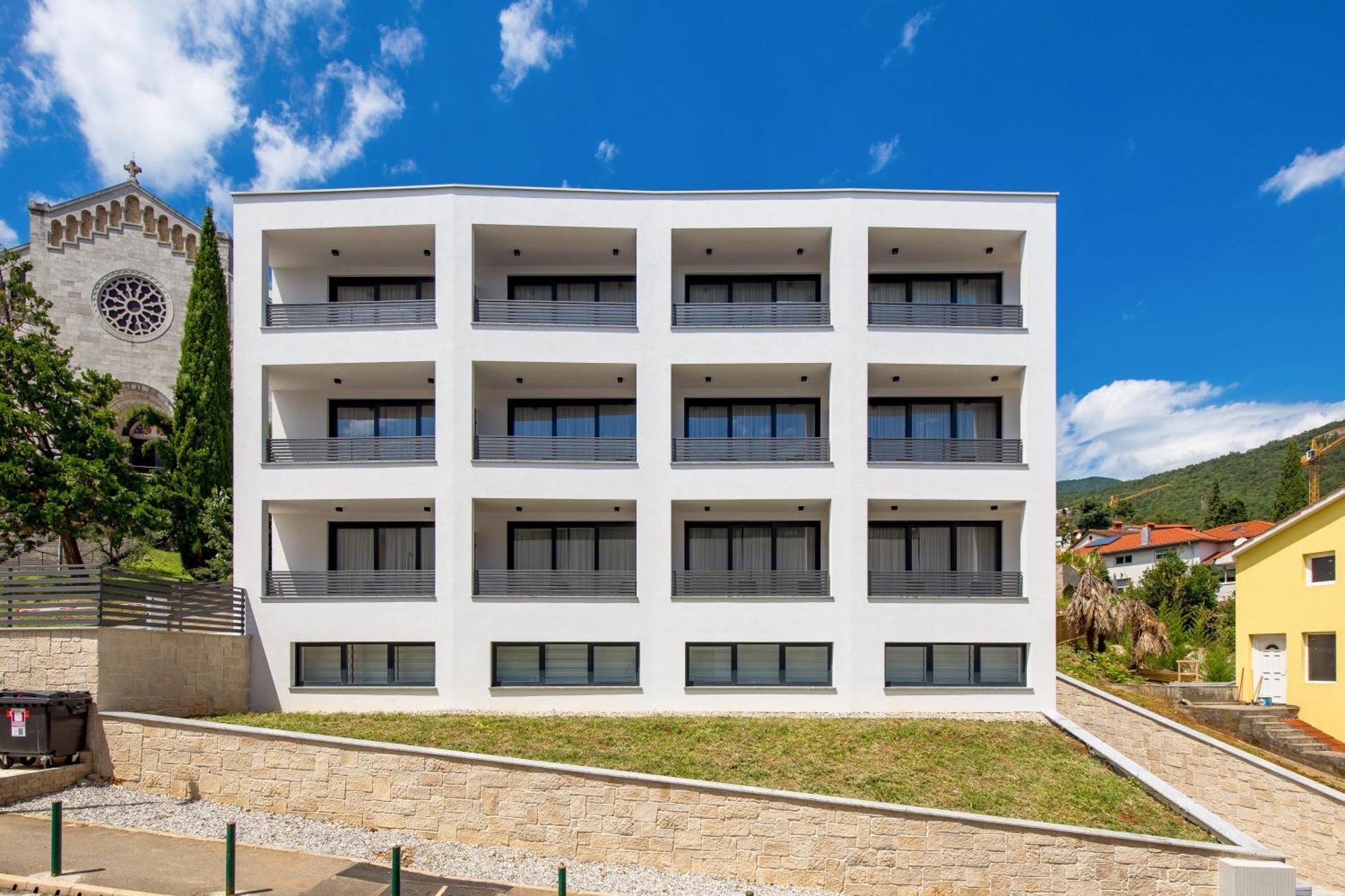 Belinda Apartments With Balcony & Private Parking 오파티아 외부 사진