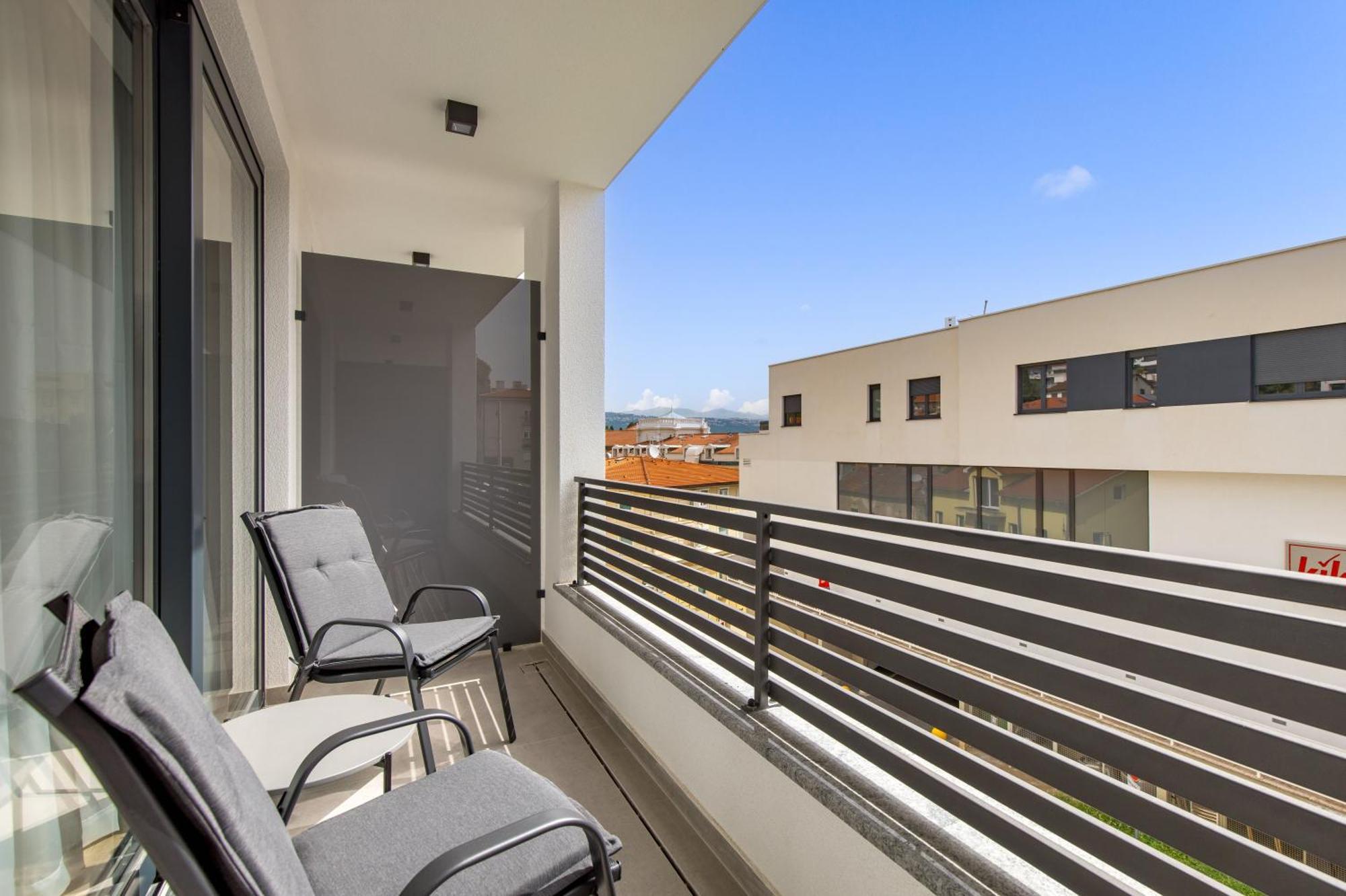 Belinda Apartments With Balcony & Private Parking 오파티아 외부 사진